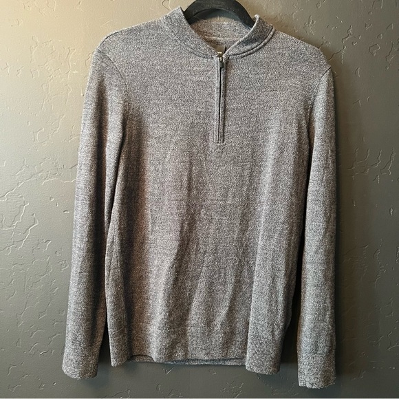 NWNT Club Monaco men long sleeve sweater Size: XS Color: Gray - Picture 1 of 8